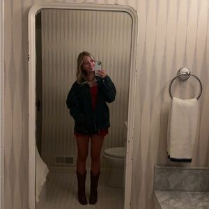 Meet your Posher, Madeline